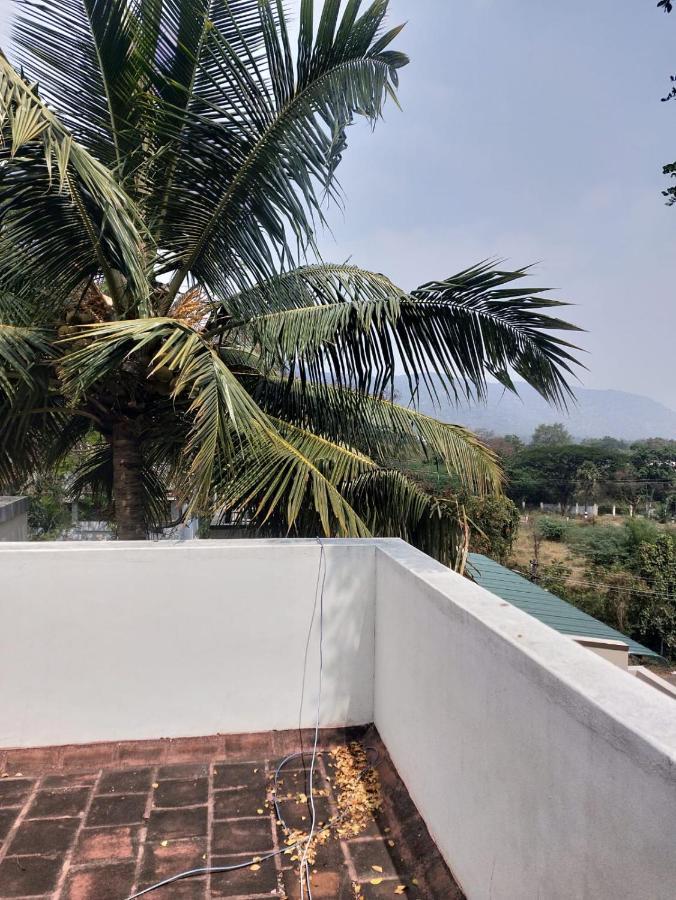 Sremethila Homestay Marudhamalai Екстериор снимка